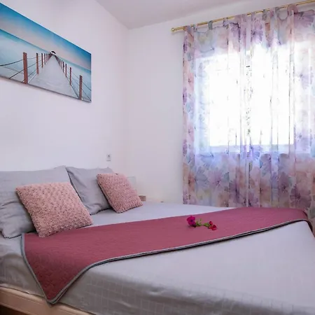 Holiday home Grace